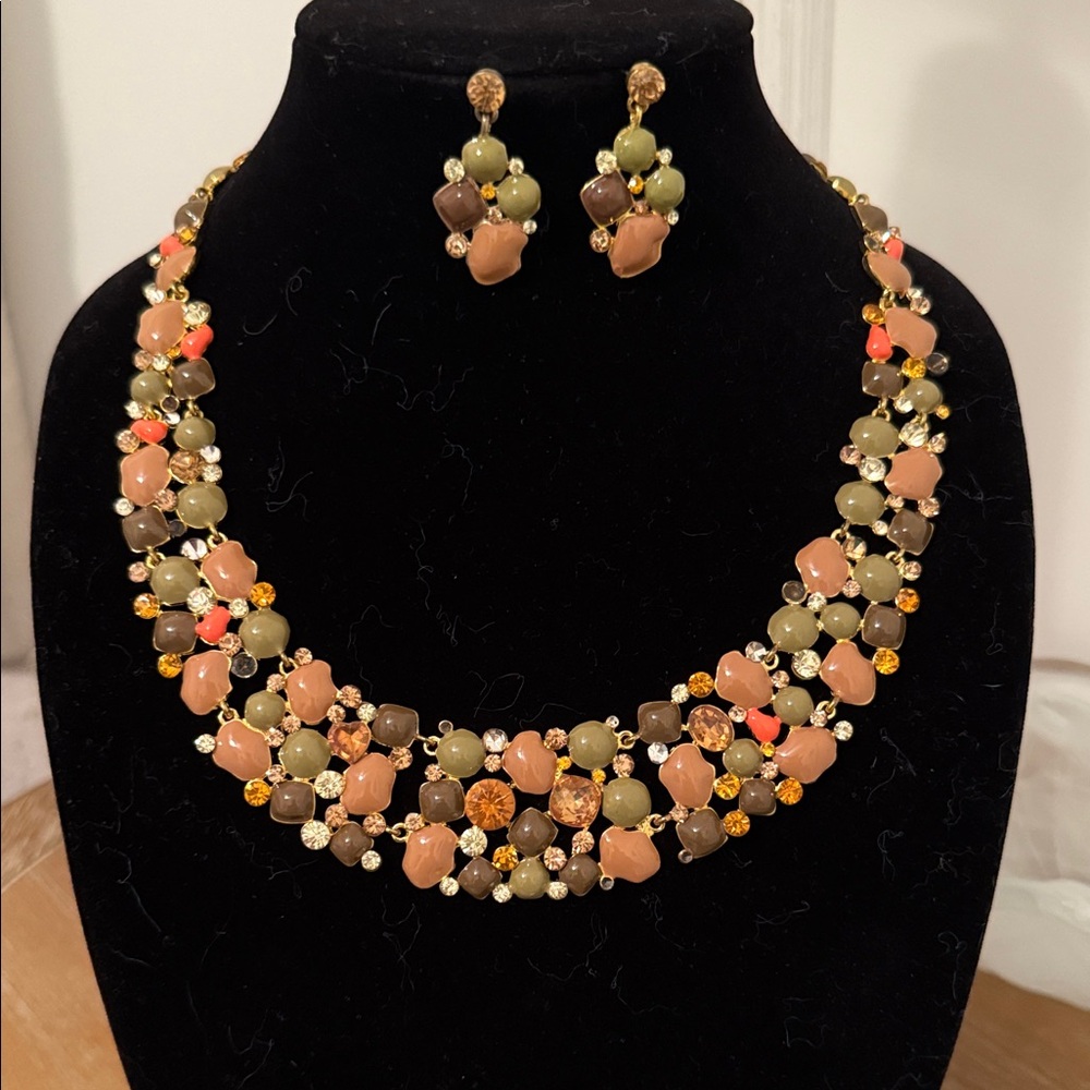 Elegant Multicolor Beaded Necklace and Earring Set